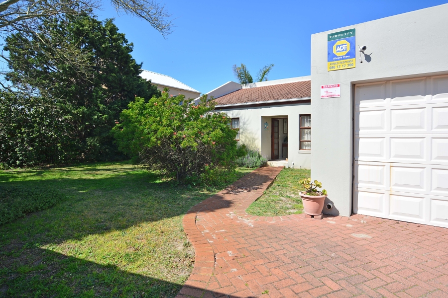 4 Bedroom Property for Sale in Parklands Western Cape